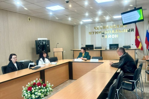 Проректор по учебной работе встретилась с руководителями школ и предприятий Чесменского района