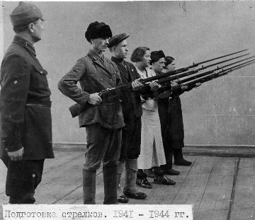 1940е гг._Подг.стрелков, Ком. ВЛКСМ.jpg
