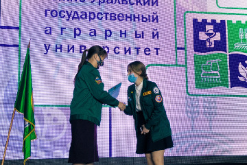 -LdNNlZYmpQ.jpg