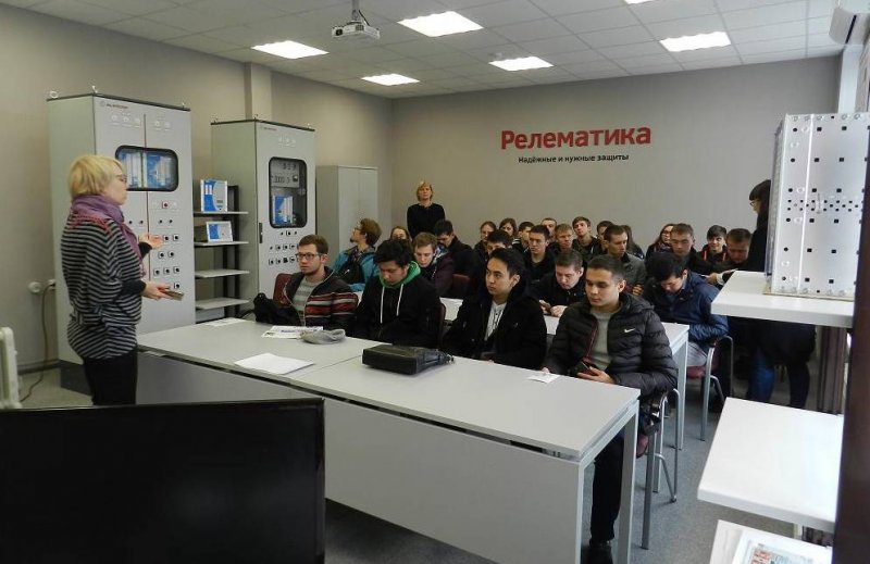 Студенты ЮУрГАУ познакомились с учебным центром «Челябэнерго»