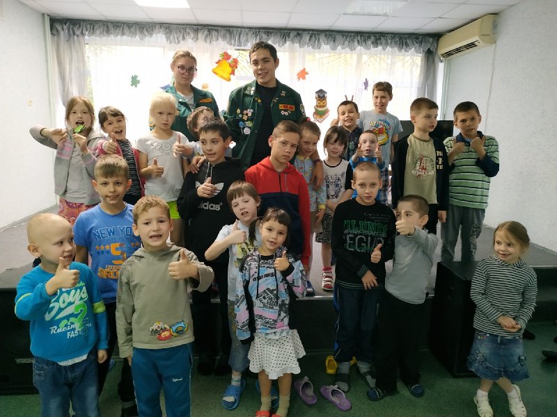 Студенты ЮУрГАУ напомнили детям о ПДД