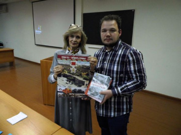 круглый стол в ИАИP1020346-м.jpg