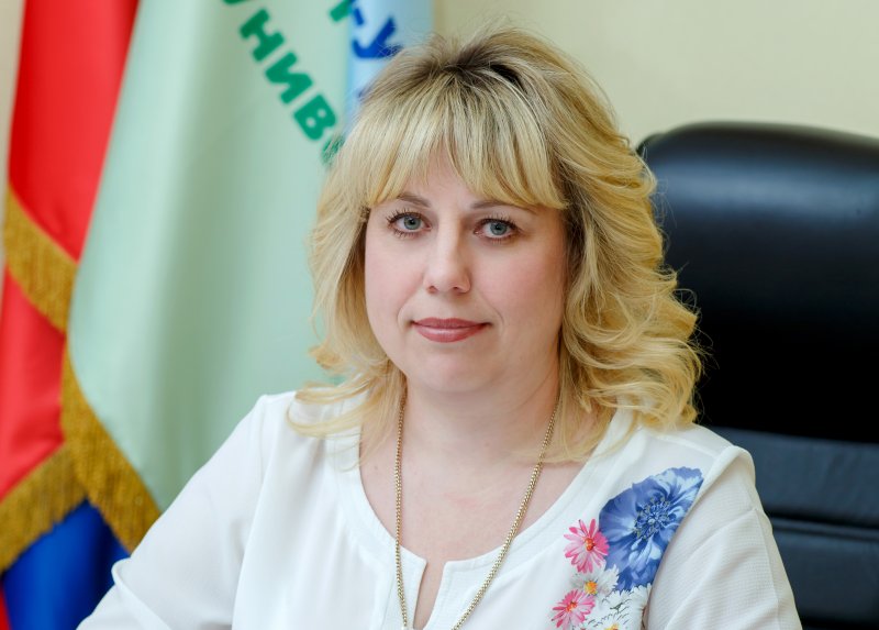 Поздравление врио ректора С.В. Черепухиной с Днем знаний